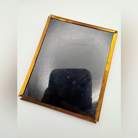 Antique Ambrotype Photo of Male with Blue Eyes - Picture 5 of 6